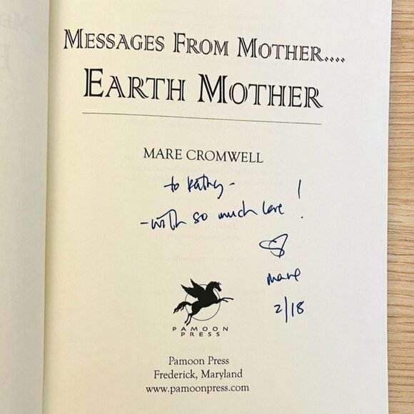 Messages From Mother Earth Mother By Mare Cromwell Signed First Edition - Picture 3 of 6
